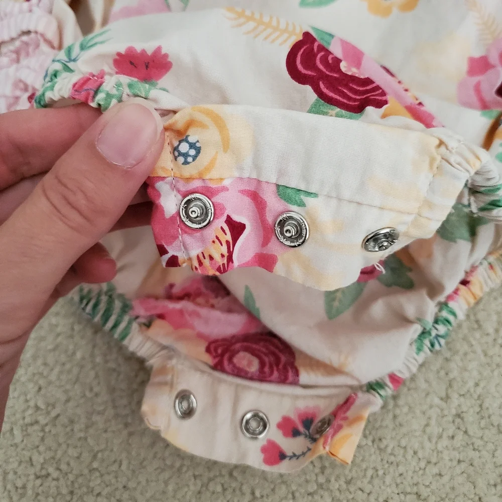 Ruffle Butts Baby Girl Pink Floral Romper Bubble with Ruffles sz3-6m